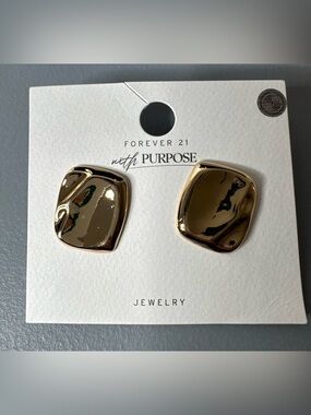 Forever 21 with purpose Shiny Gold Organic round Square Stud Earrings classy chi